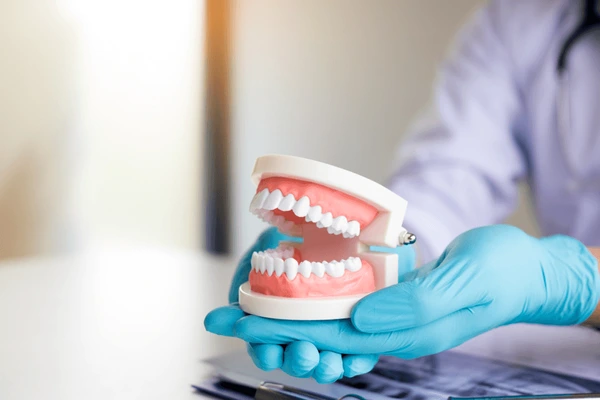 Are Dentures Comfortable Long-Term? What New Albany Patients Should Know