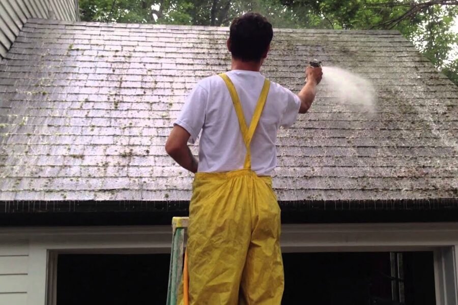 Common Roof Cleaning Mistakes and How Professionals Avoid Them