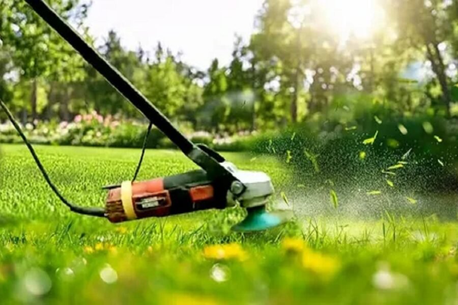 Grass Cutting Machine