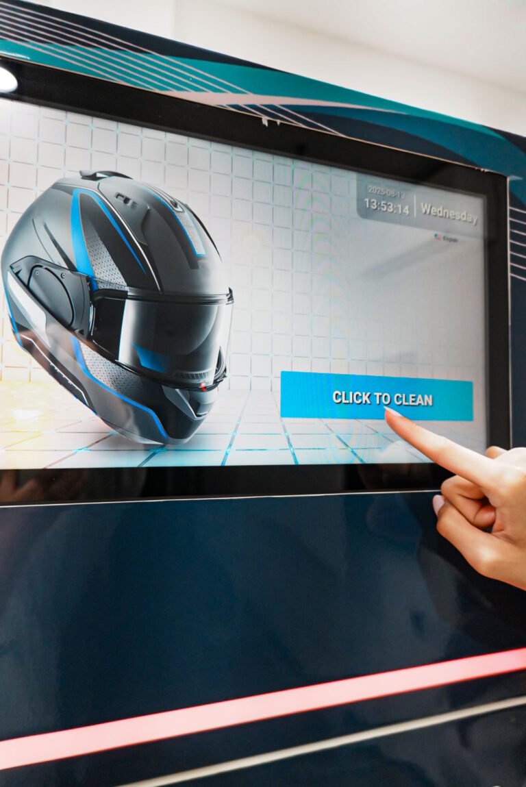 Helmet Cleaner machine