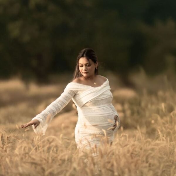 Outfit Ideas for Maternity Photoshoot in Bangalore