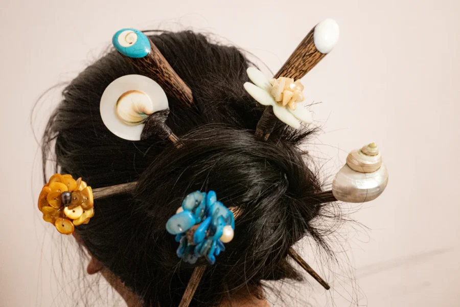 women handmade jewellery
