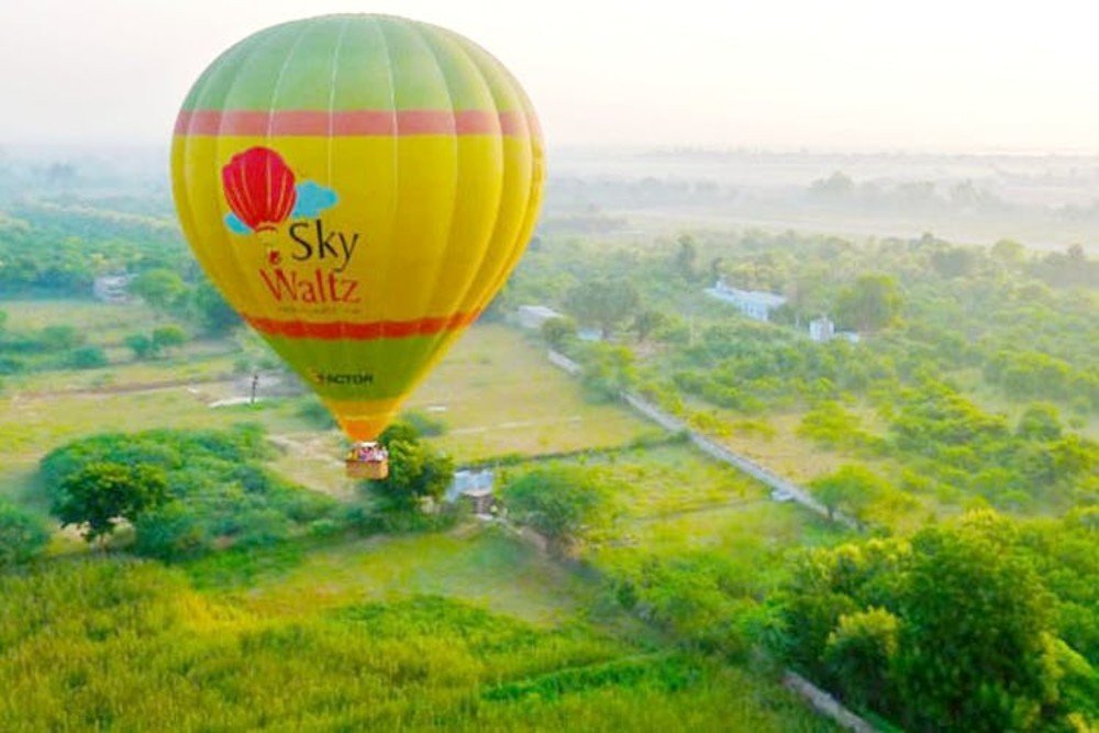 SkyWaltz Balloon Safari For Families Experience