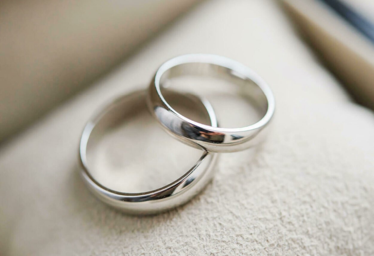 plain-wedding-bands