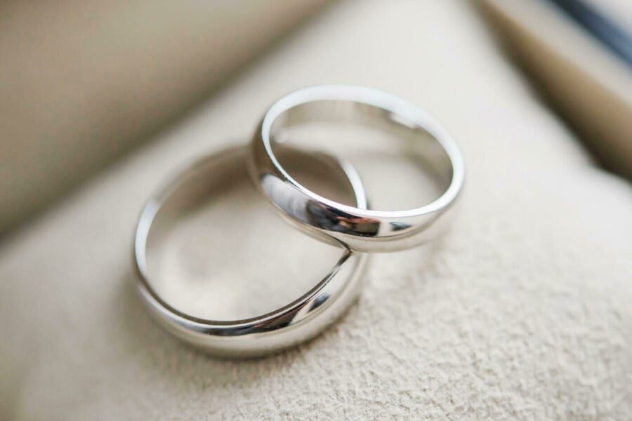 plain-wedding-bands