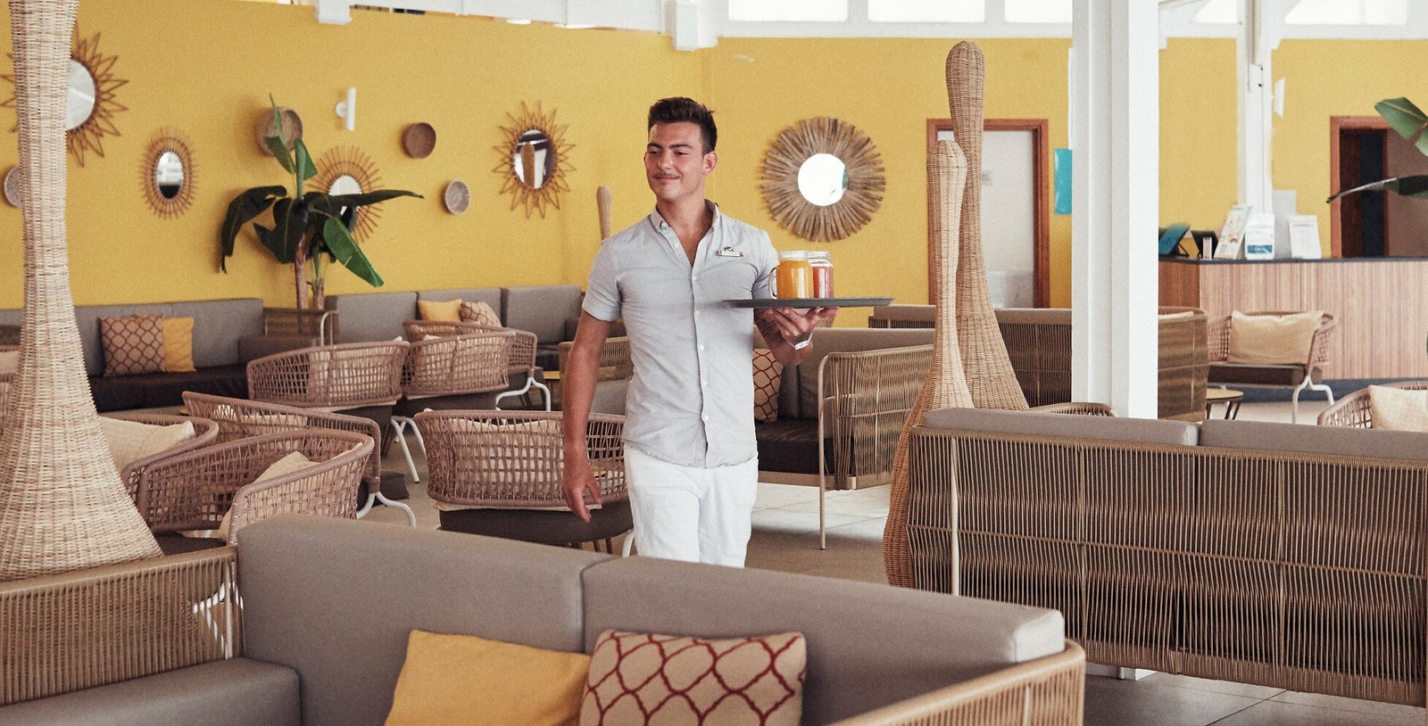 resort recruiters