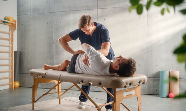 Why Whitby Residents Choose Physiotherapy for Pain Relief