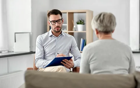 How Professional Therapy Helps Improve Emotional Balance