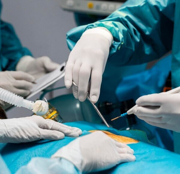 doctors-doing-surgical-procedure-patient