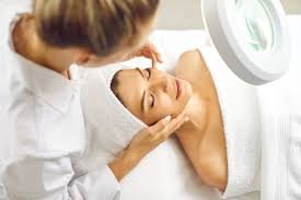 cosmetologist