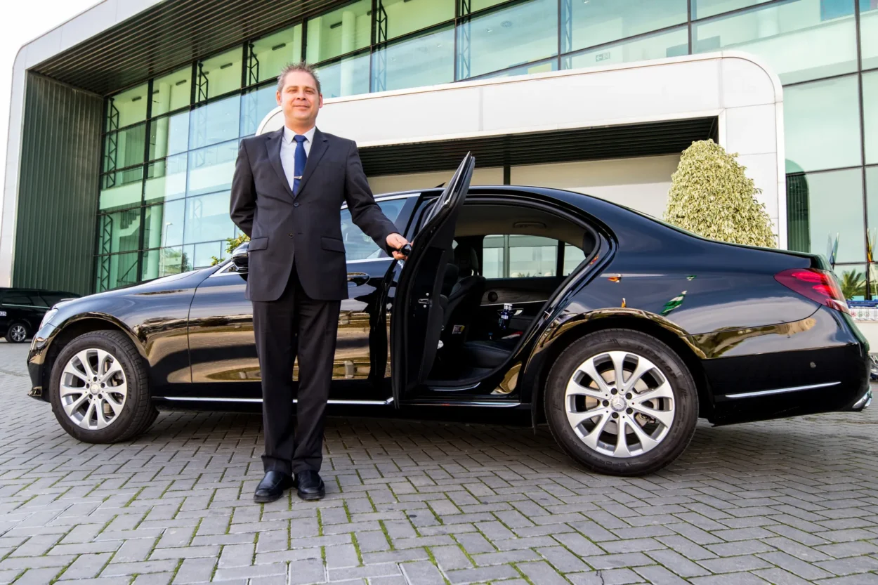 Top Benefits of Using a Professional Minicab Service in London